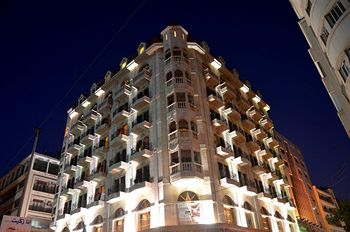 Golden Serenada Hotel